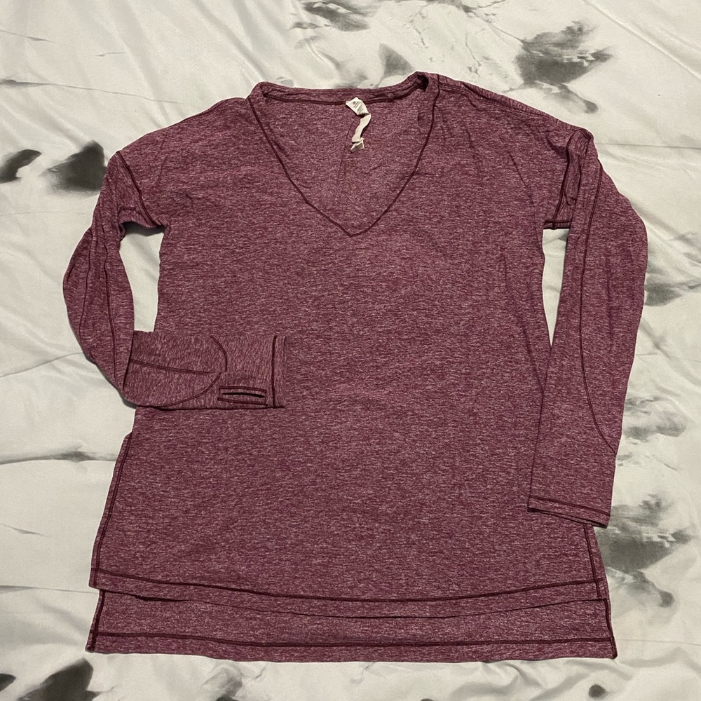 Lululemon size 6 long sleeve top